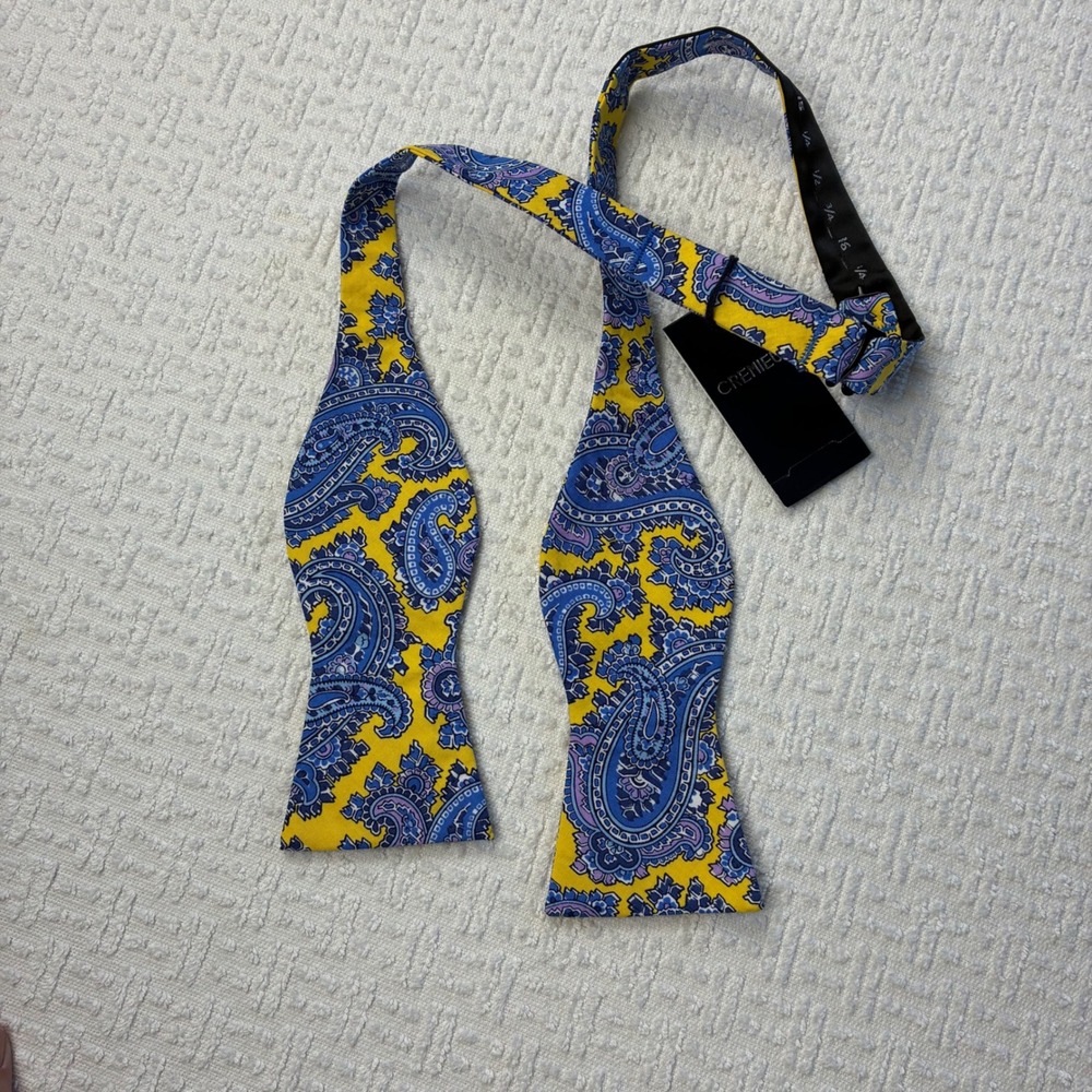 Cremieux Mens Bow Tie Yellow Blue Paisley Cotton Self Tie Adjustable NWT
